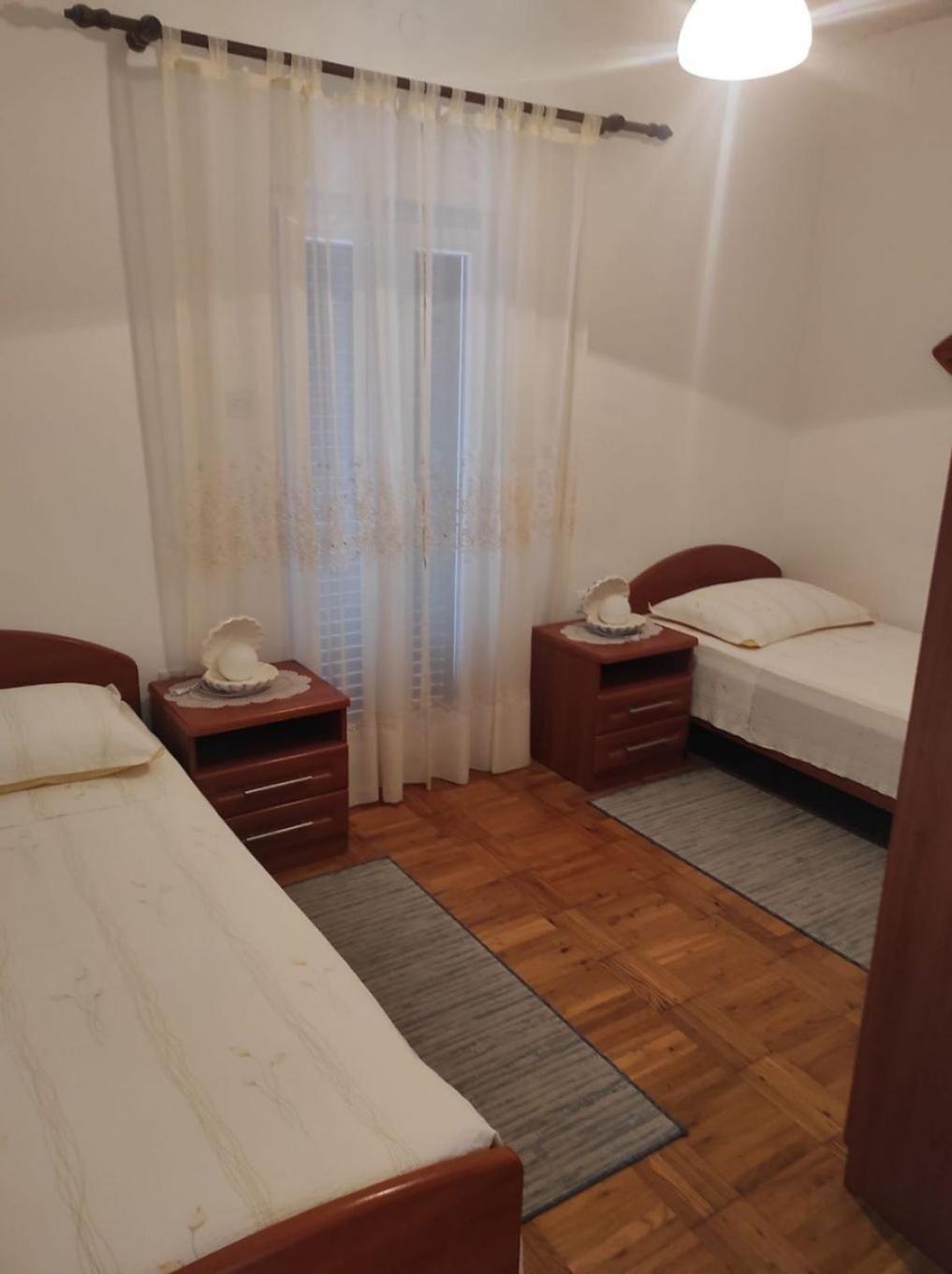 Apartment Tenara Vis Dış mekan fotoğraf