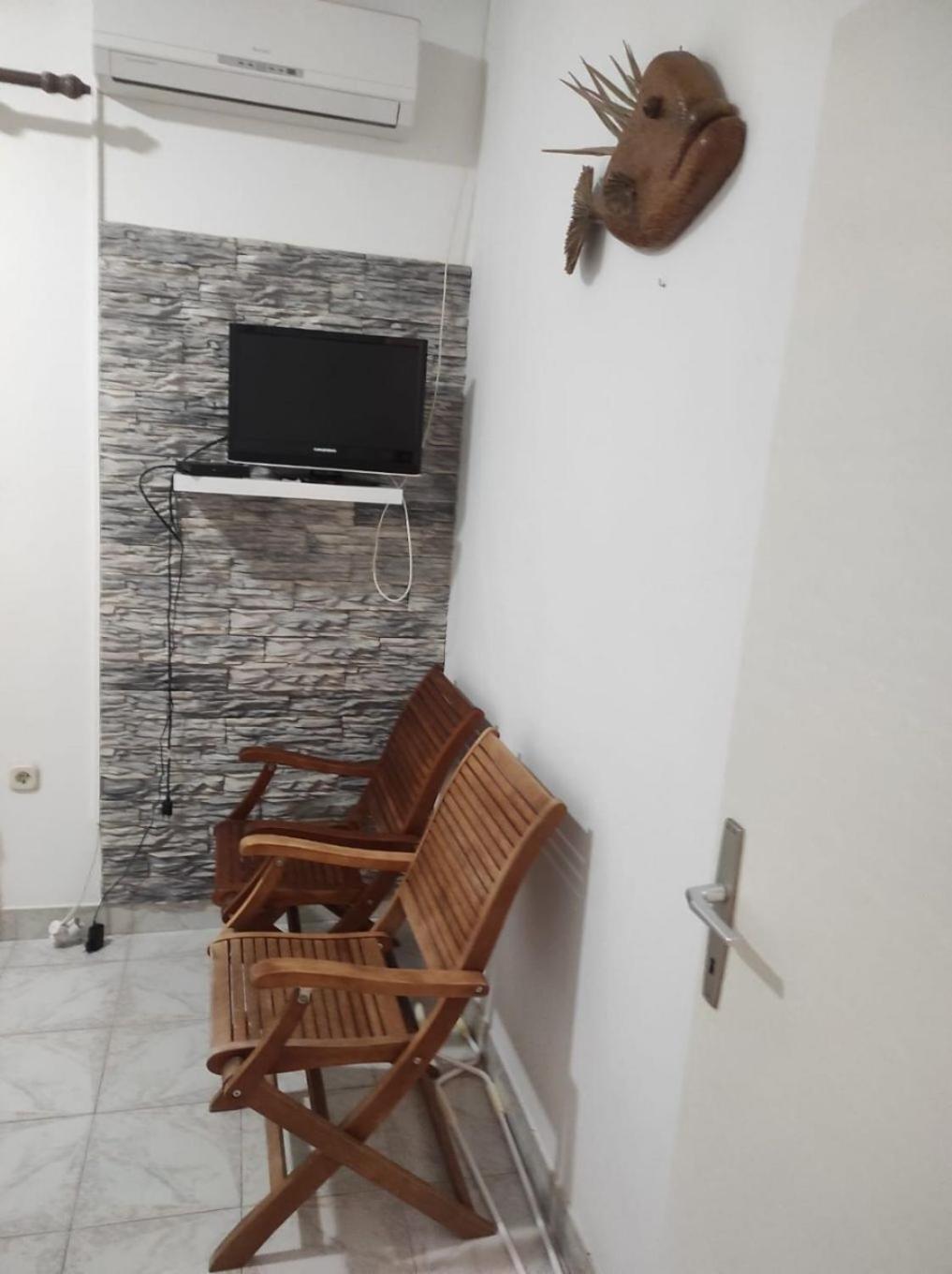 Apartment Tenara Vis Dış mekan fotoğraf