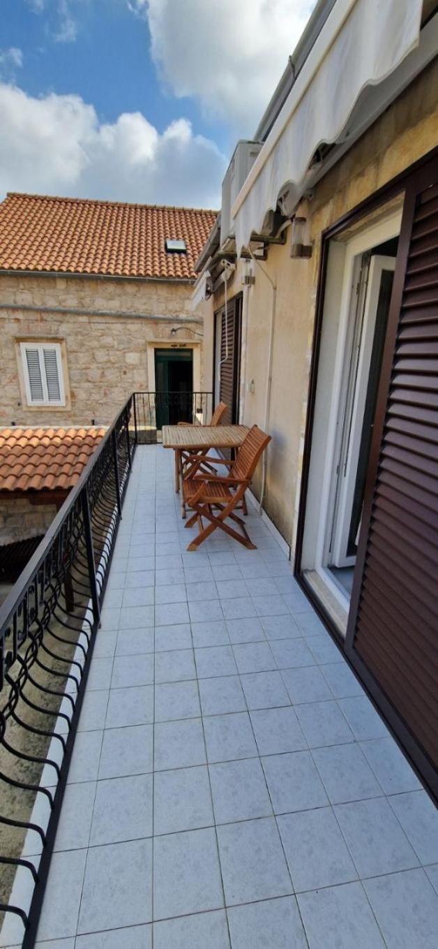 Apartment Tenara Vis Dış mekan fotoğraf